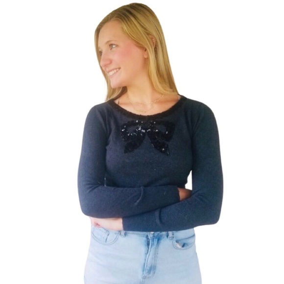 FOREVER 21 Sequin Embellished Bow Crop Sweater - Picture 2 of 7